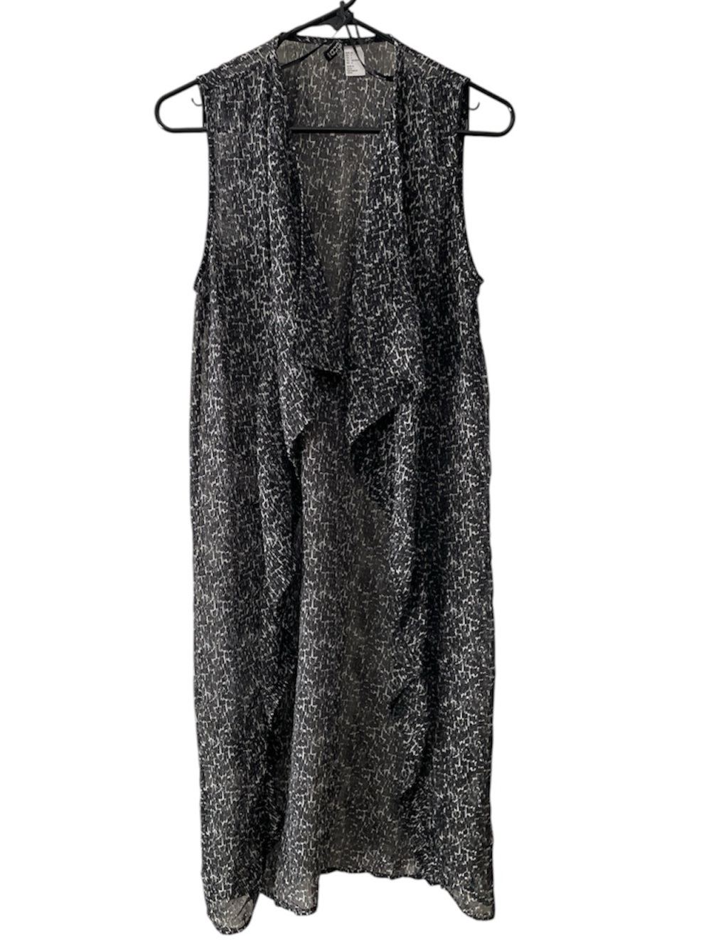 Divided black & white sheer open faced duster